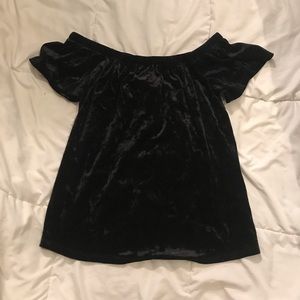 ☀️Off the shoulder velvet shirt